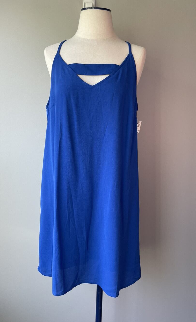 Almost Famous Women's Size L Mini Shift Dress Juniors